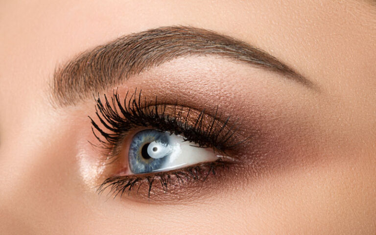 Eye make-up displaying a smoky eye.